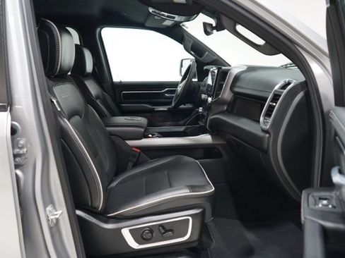 Used 2025 RAM 1500 Laramie image 34