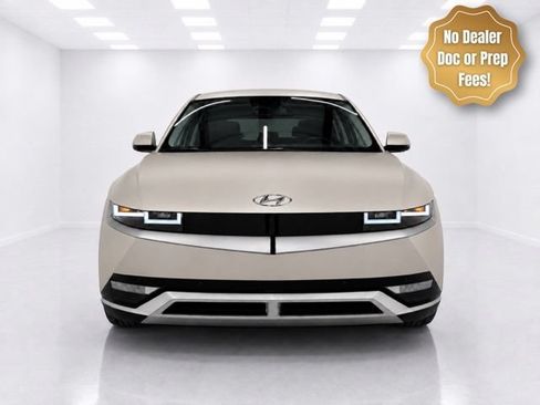 Used 2024 Hyundai Ioniq 5 SEL AWD/4WD image 2