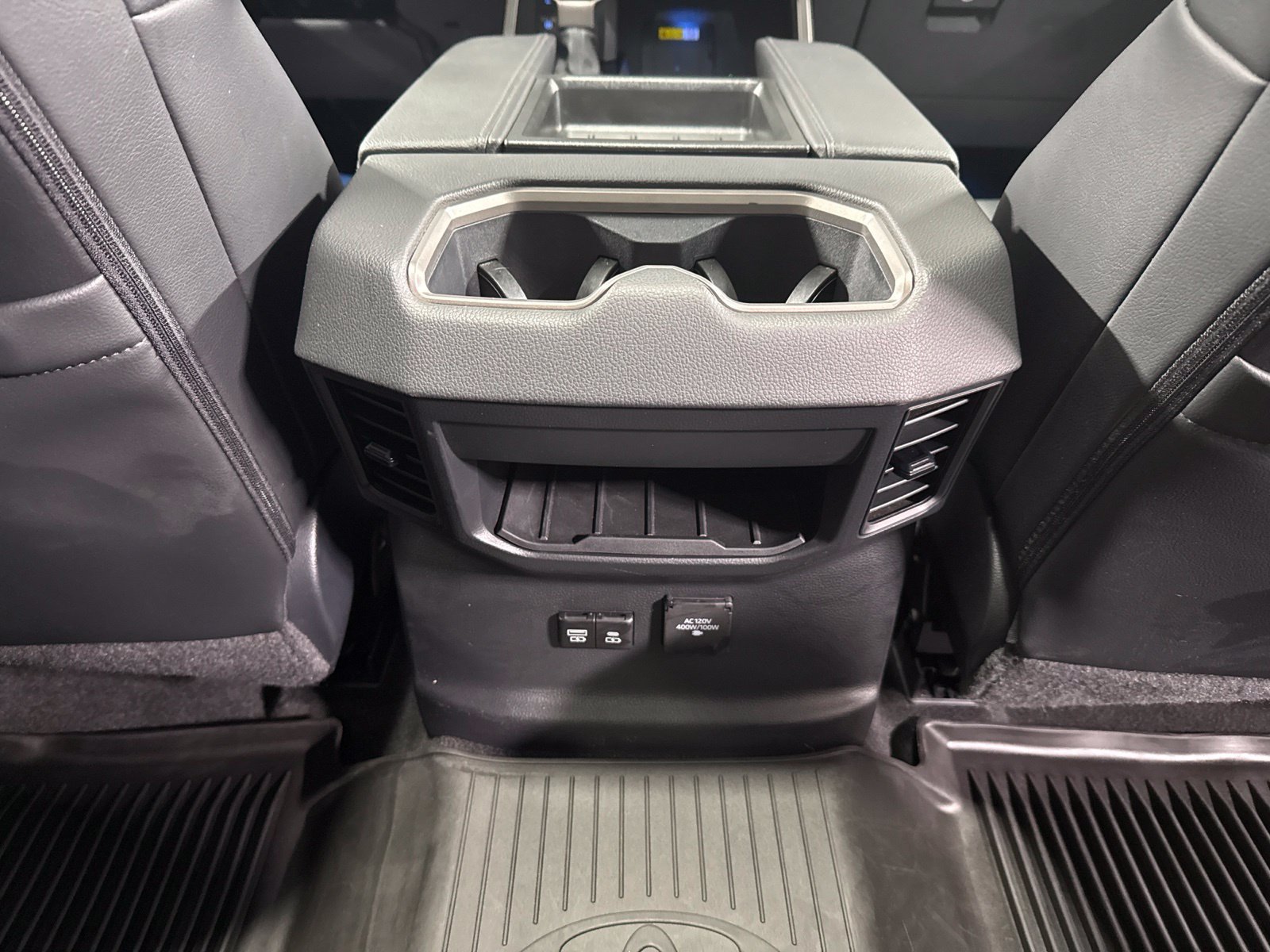 Used 2024 Toyota Tundra Limited w/ Power Package AWD/4WD image 20