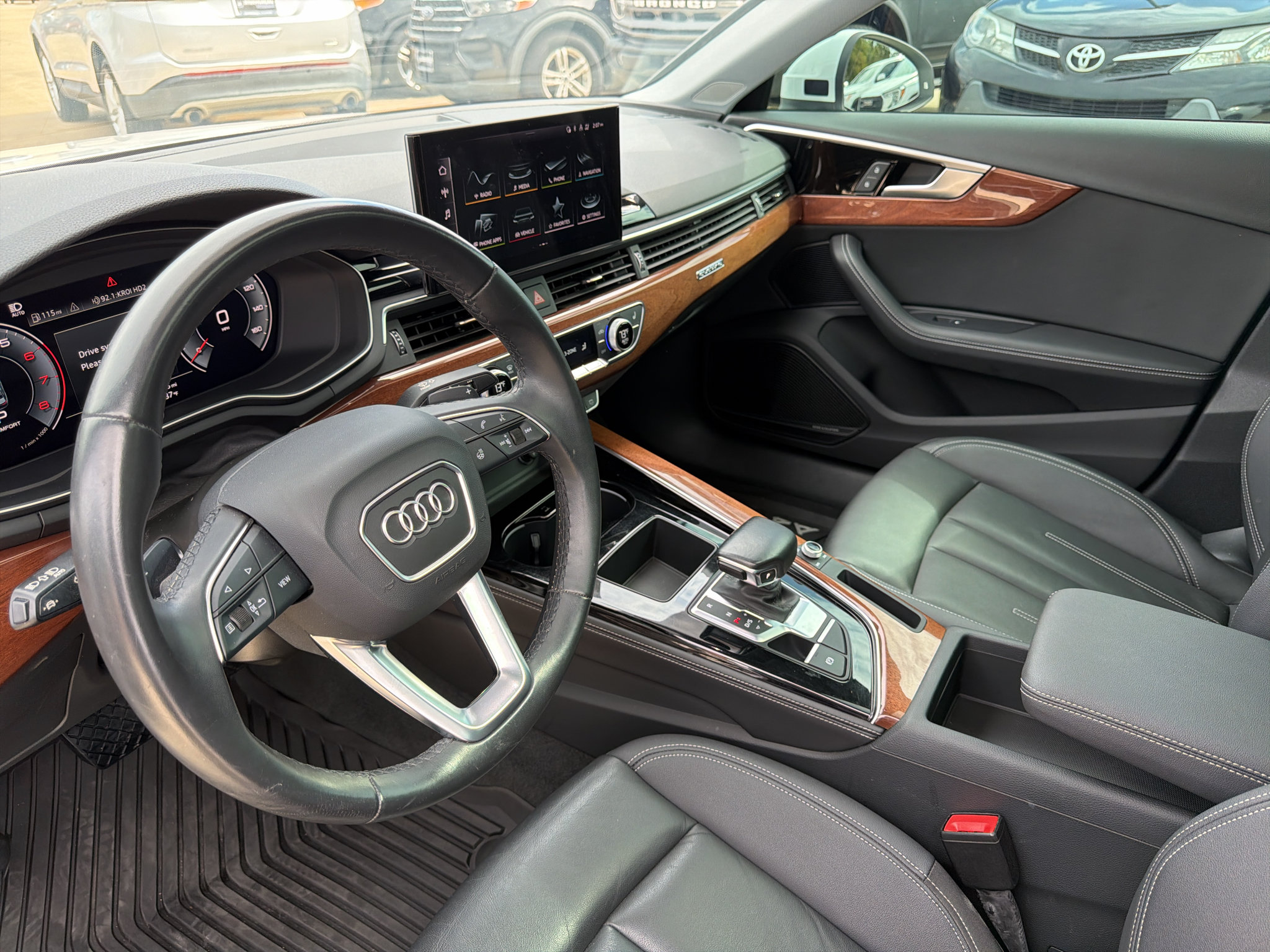 Used 2022 Audi A4 2.0T Premium Plus AWD/4WD image 23