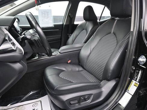 Used 2024 Toyota Camry SE image 21