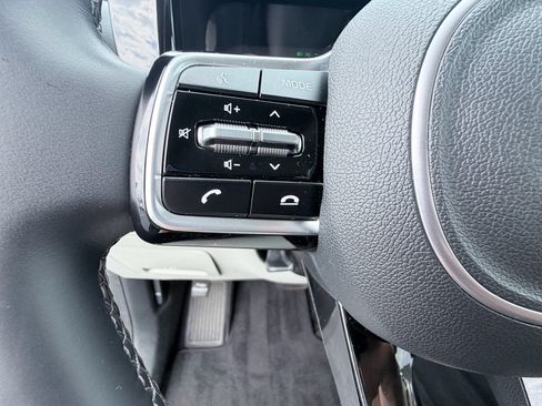 Used 2022 Kia Sorento S FWD image 14