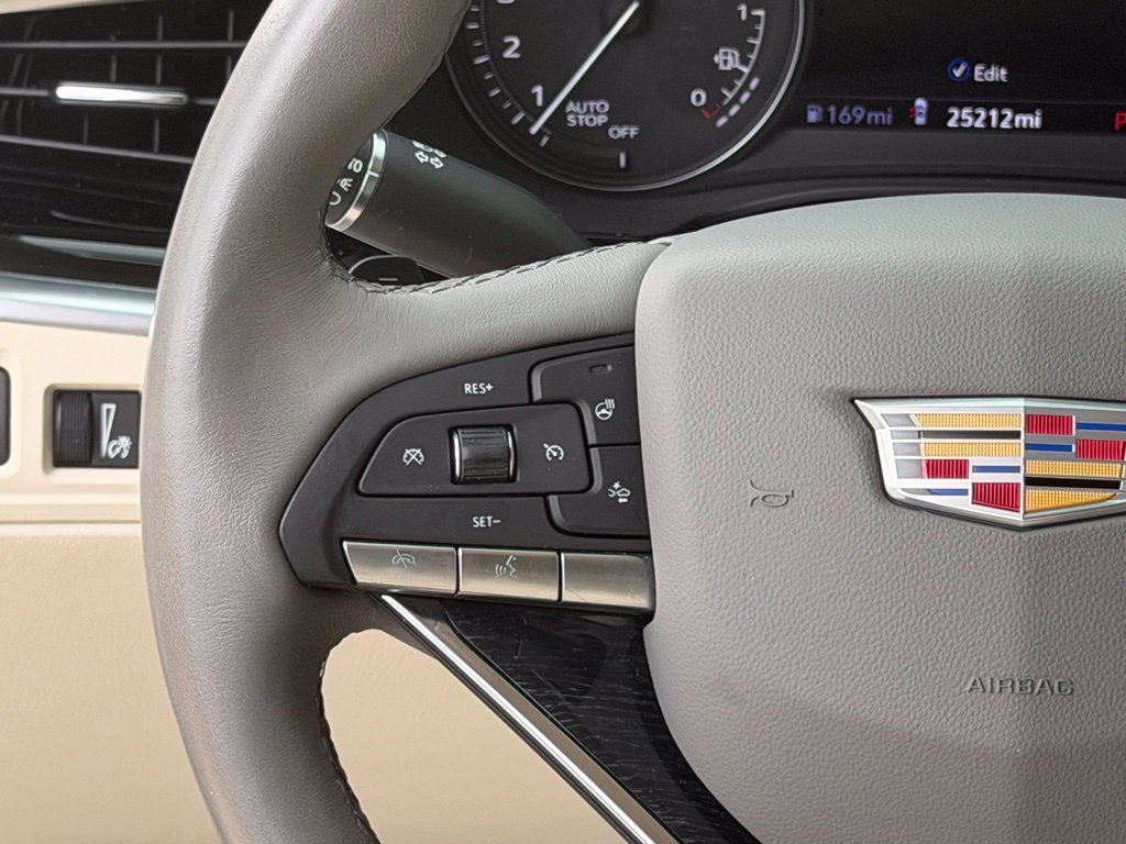 Used 2024 Cadillac XT6 Premium Luxury w/ Technology Package FWD image 25