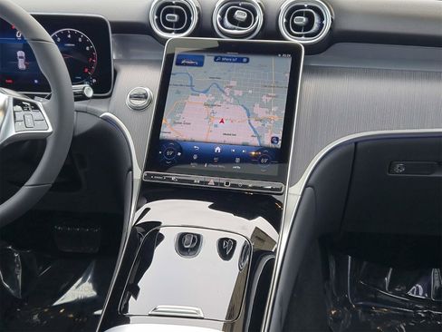 New 2025 Mercedes-Benz GLC 300 4MATIC image 9