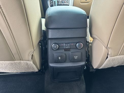 Used 2016 Ford Explorer Limited w/ Equipment Group 301A AWD/4WD image 29