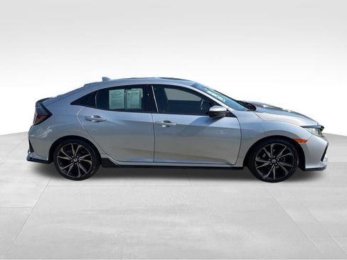 Used 2017 Honda Civic Sport image 6