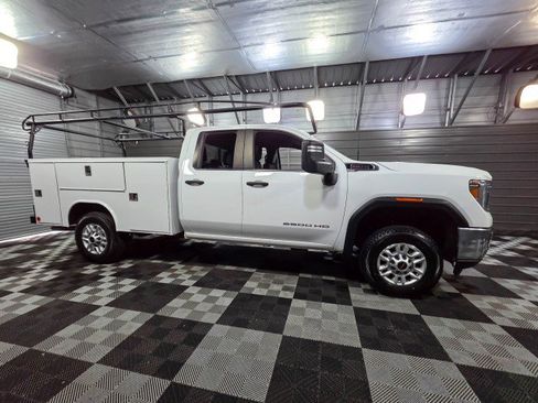 Used 2023 GMC Sierra 2500 Pro w/ Convenience Package image 9