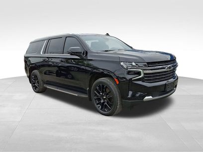 Used 2024 Chevrolet Suburban LT w/ Luxury Package