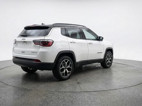 Used 2025 Jeep Compass Limited AWD/4WD image 9