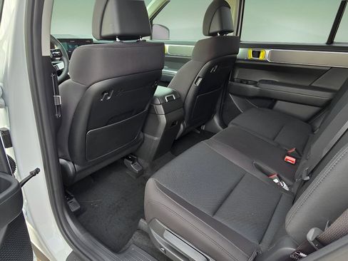 New 2026 Hyundai Santa Fe SE image 15