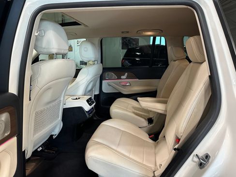 Used 2021 Mercedes-Benz GLS 450 4MATIC image 36