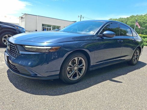 Certified 2023 Honda Accord EX image 3