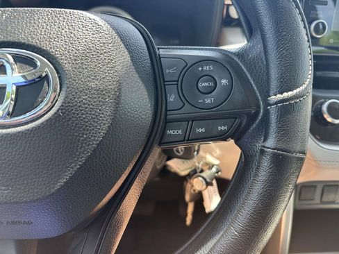 Used 2022 Toyota Corolla Cross L FWD image 13