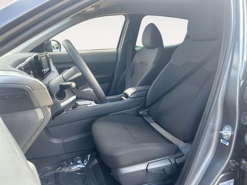 Used 2025 Nissan Kicks S AWD/4WD image 22