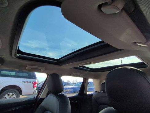 Used 2019 MINI Cooper 4-Door Hardtop w/ Signature Upholstery Package image 20