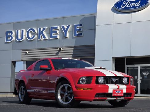 Used 2006 Ford Mustang GT Premium RWD image 2