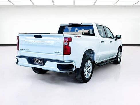 Used 2022 Chevrolet Silverado 1500 Custom image 4
