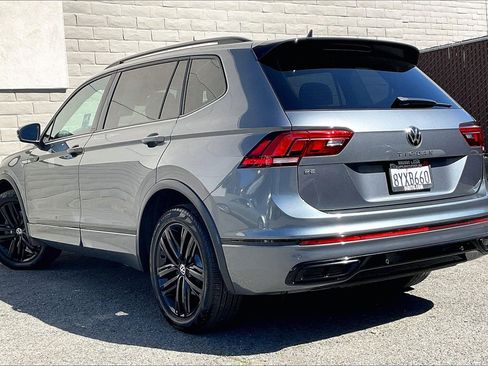 Used 2022 Volkswagen Tiguan SE R-Line image 10