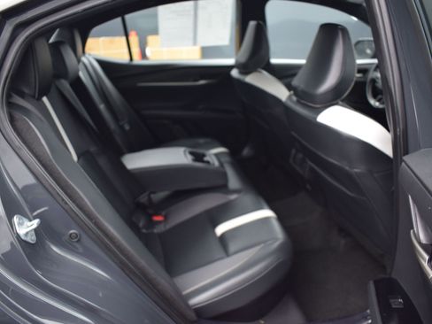 Used 2025 Toyota Camry SE FWD image 11