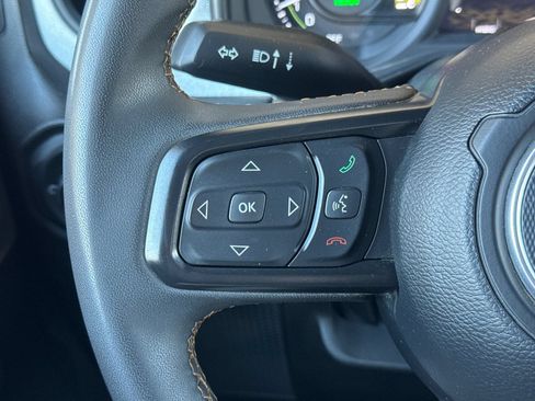 Used 2024 Jeep Wrangler Unlimited AWD/4WD image 28