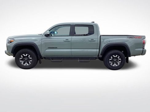 Used 2023 Toyota Tacoma TRD Off-Road w/ TRD Premium Off Road Package AWD/4WD image 8