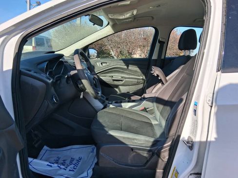 Used 2014 Ford Escape S image 11