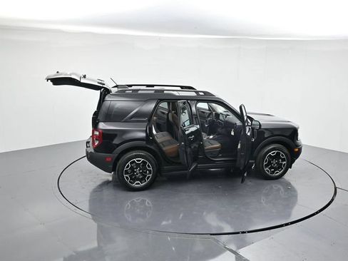 Used 2025 Ford Bronco Sport Outer Banks w/ Outer Banks Tech Package+ AWD/4WD image 44