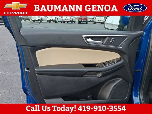 Used 2020 Ford Edge SEL w/ Convenience Package AWD/4WD image 11