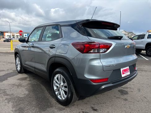Used 2023 Chevrolet TrailBlazer LS image 3