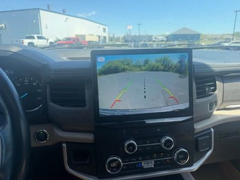 Used 2022 Ford Expedition Limited AWD/4WD image 17