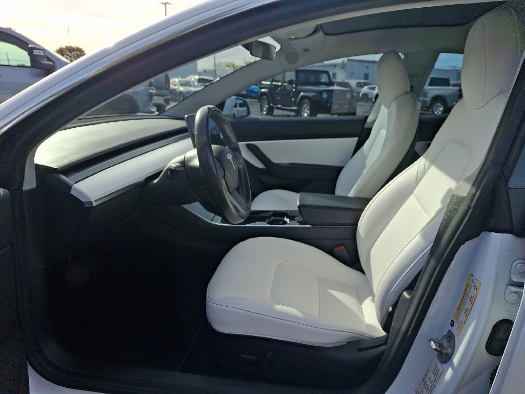 Used 2020 Tesla Model 3 Long Range AWD/4WD image 16