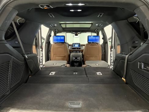 Used 2022 Chevrolet Tahoe High Country AWD/4WD image 42