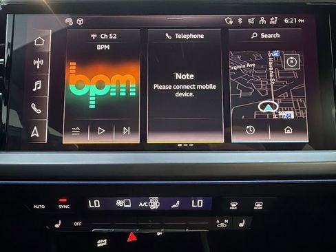 Used 2024 Audi Q4 e-tron Premium Plus w/ Premium Plus image 22