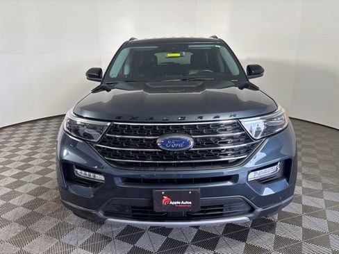 Used 2023 Ford Explorer XLT w/ Equipment Group 202A AWD/4WD image 2