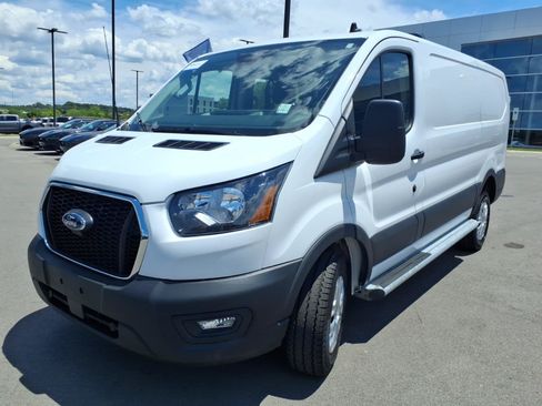 Certified 2025 Ford Transit 250 Low Roof w/ Exterior Upgrade Package RWD image 7