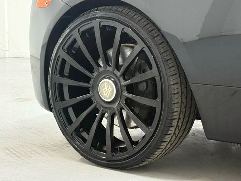 Used 2014 Rolls-Royce Wraith image 39