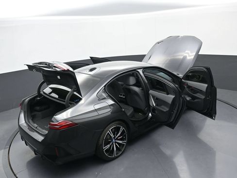 Used 2024 BMW i5 M60 w/ Executive Package AWD/4WD image 45