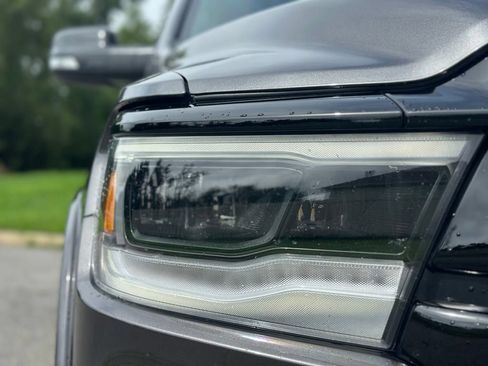 Used 2021 RAM 1500 Laramie AWD/4WD image 8