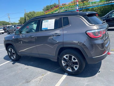 Used 2018 Jeep Compass Trailhawk w/ Leather Interior Group AWD/4WD image 4