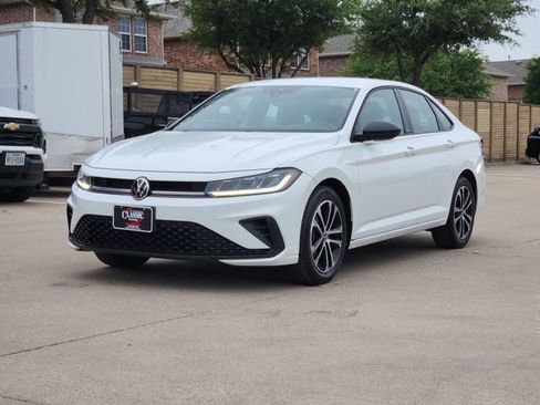 Used 2025 Volkswagen Jetta Sport FWD image 11