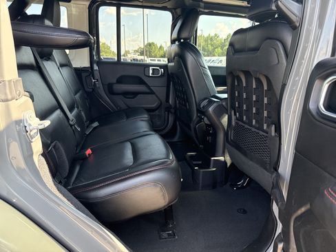 Used 2020 Jeep Wrangler Unlimited Rubicon AWD/4WD image 15