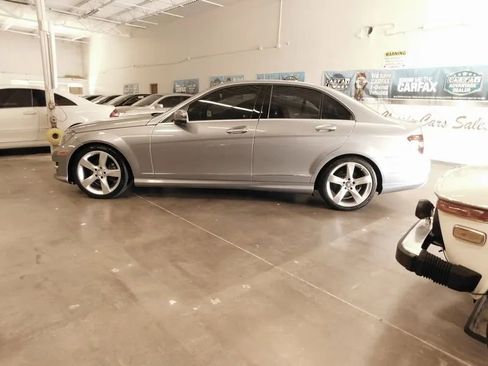 Used 2014 Mercedes-Benz C 250 Sedan w/ Multimedia Package image 7
