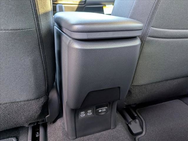 Used 2026 Toyota Prius Plug-In Hybrid FWD image 18
