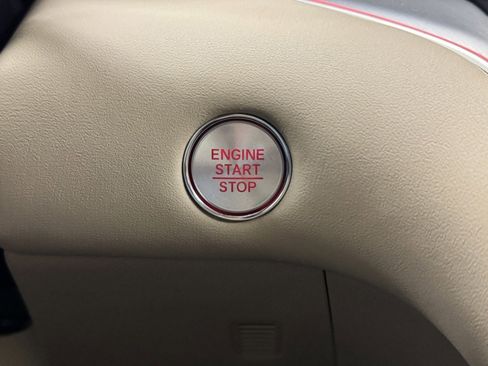 Used 2025 Acura TLX w/ Technology Package image 31