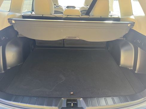 Used 2020 Subaru Forester Premium image 20