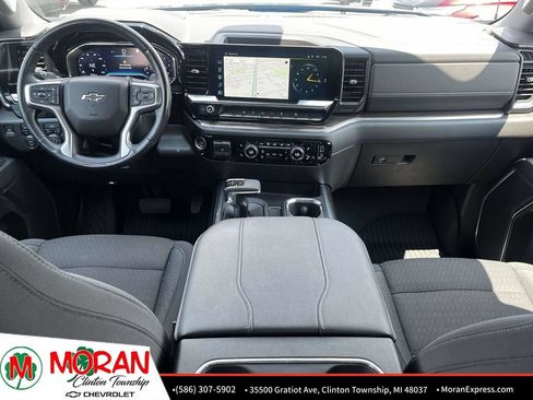 Used 2023 Chevrolet Silverado 1500 RST AWD/4WD image 14