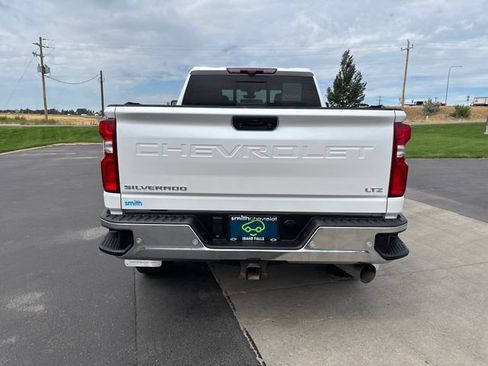 Certified 2022 Chevrolet Silverado 2500 LTZ w/ LTZ Convenience Package AWD/4WD image 4