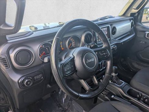 Used 2018 Jeep Wrangler Unlimited Sport S AWD/4WD image 14