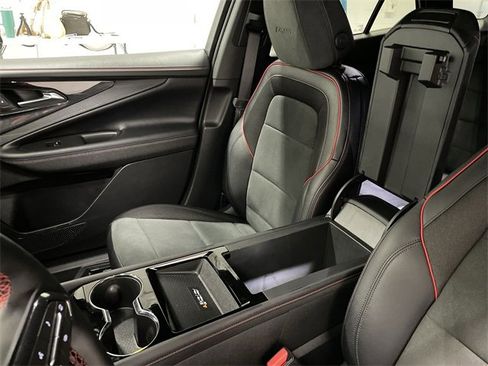 Certified 2025 Chevrolet Blazer EV RS image 26