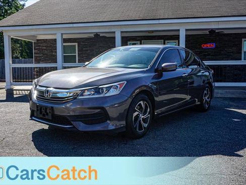 Used 2017 Honda Accord LX image 12